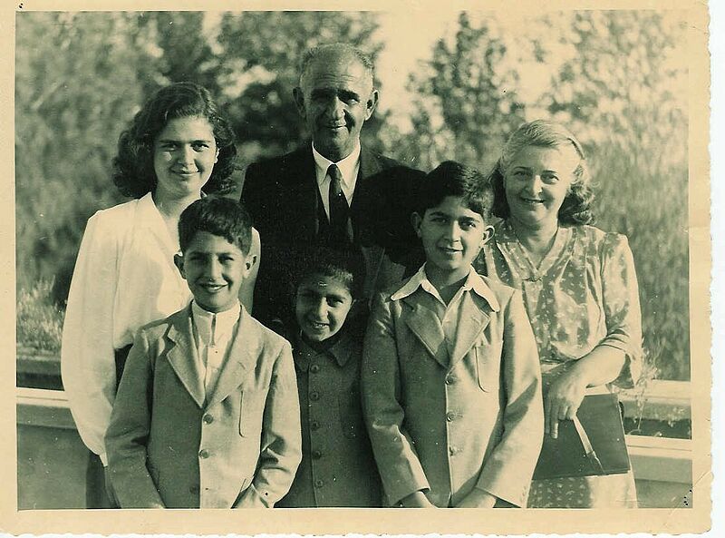 File:Familia de SM.jpg